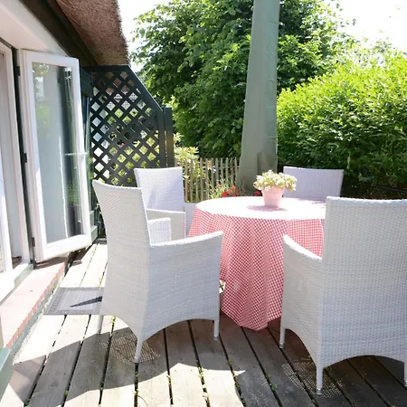 Haus Strandlaeufer, Teil Unseres Foehrienhauses Holiday home Midlum (Schleswig-Holstein)